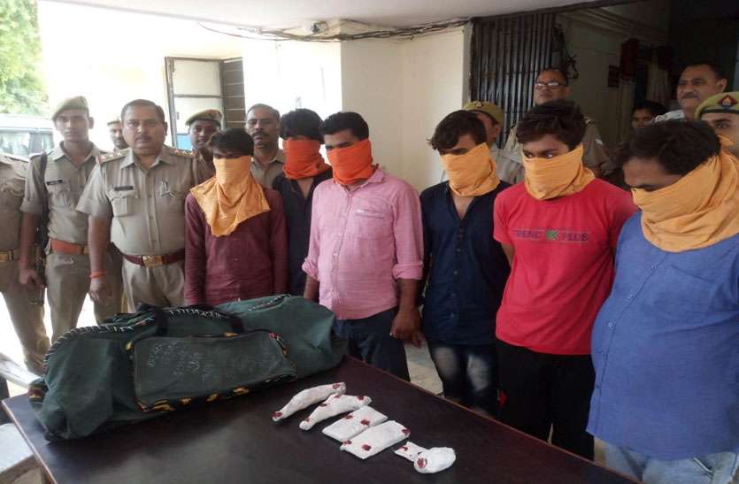 loot बीजेपी का बड़ा नेता बनकर रौब दिखाता था शातिर लुटेरा पुलिस ने किया गिरफ्तार तो हुआ चौंकाने वाला खुलासा
