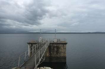 Many rains caused by rain, paved waterlogging in Khuda reservoir बारिश से कई बांध हुए लबालब, किशानो के चेहरे पर छाई खुशी