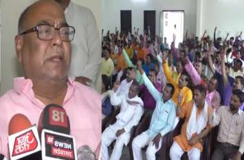 BJP MLA Rakesh Goswami statement over Pakistan in Mahoba बीजेपी विधायक ने पाकिस्तान को दिया करारा जवाब, कहा- जल्द साकार होगा अखंड भारत का सपना, देखें वीडियो