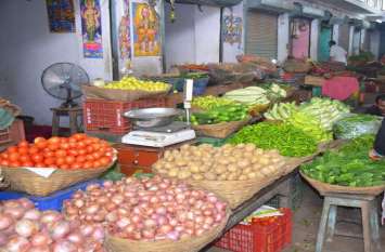 Lady finger showed her eye and gourd also showed her attitude भिंडी ने दिखाई आंख तो लौकी ने भी दिखाए तेवर
