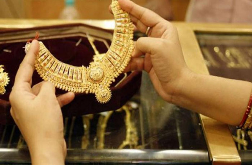 Cheap Gold Jewellery Rings Necklace Bike Clothes And More Offers यह म ल रह सबस सस त स न क ह र सस त स क टर ब इक और भ बह त क छ द ख ऑफर क बह र Patrika News