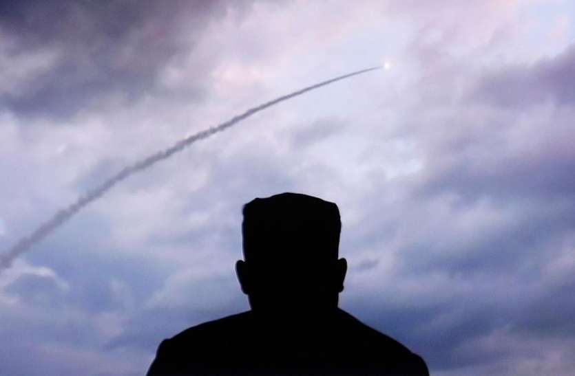 North Korea Launches Missile किम की निगरानी में हुआ एक और 'नए हथियार' का परीक्षण, क्या फेल हुए ट्रंप के दावे?