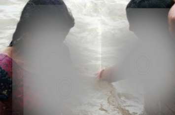 Two sisters baths together in a pond but dies sooner तालाब समझकर उसमें नहाने लगीं दो सगी बहनें, लेकिन फिर हुआ ऐसा कि मच गई चीख पुकार