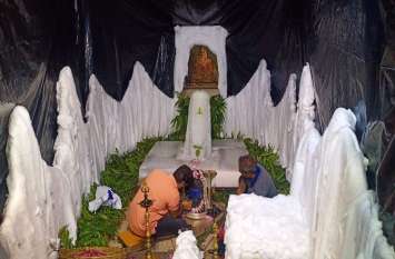 Where adornment of Shiva temple like Amarnath, Shivling made with snow अमरनाथ की तरह कहां हुआ शिव मंदिरों का श्रृंगार, बनाया बर्फ से शिवलिंग