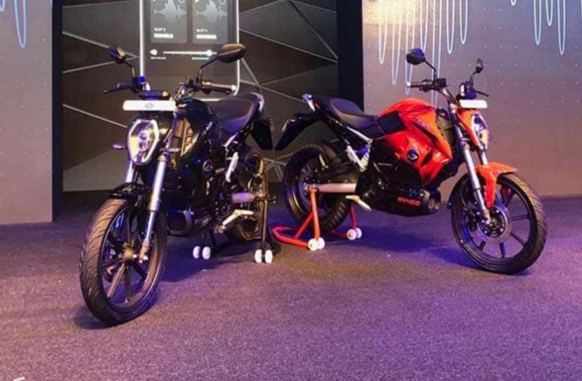 Automobile Sector देश में तेजी से बढ़ रहे इलेक्ट्रिक वाहन, पेट्रोल डीजल कारें बनाने वाली कंपनियों को हो रहा नुकसान