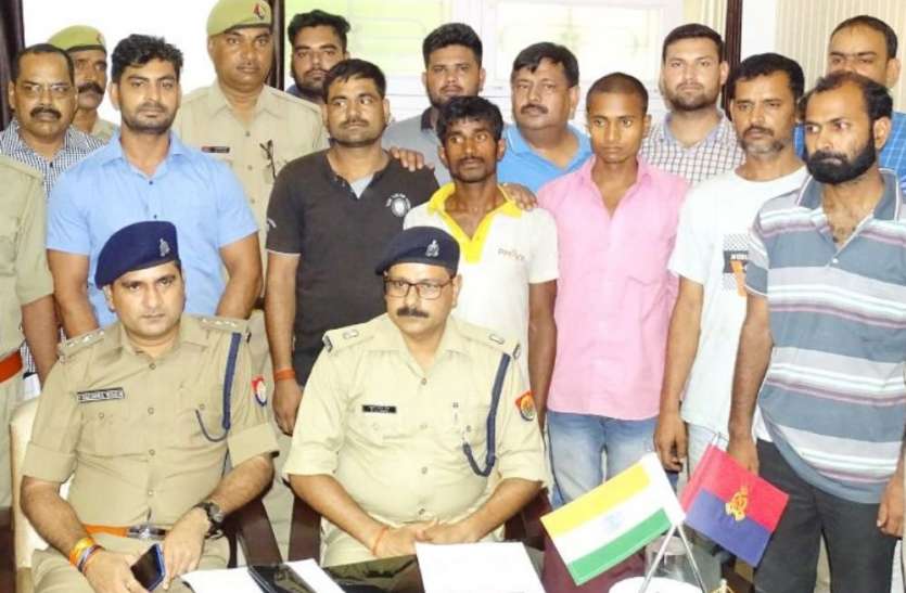murder-charged-5-man-aarested-by-sitapur-police लूट और हत्या की योजना बना रहे लुटेरों पर पुलिस का लगा ग्रहण, सीओ क्राइम ने किया बड़ा खुलासा, इन जनपदों में था यह प्लान