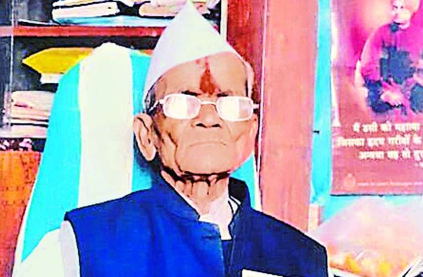 indore जरा याद करो कुर्बानी : कान के पास से गोली निकली तो जान सूखी, आजादी के जज्बे में हर प्रताडऩा लगती तोहफा