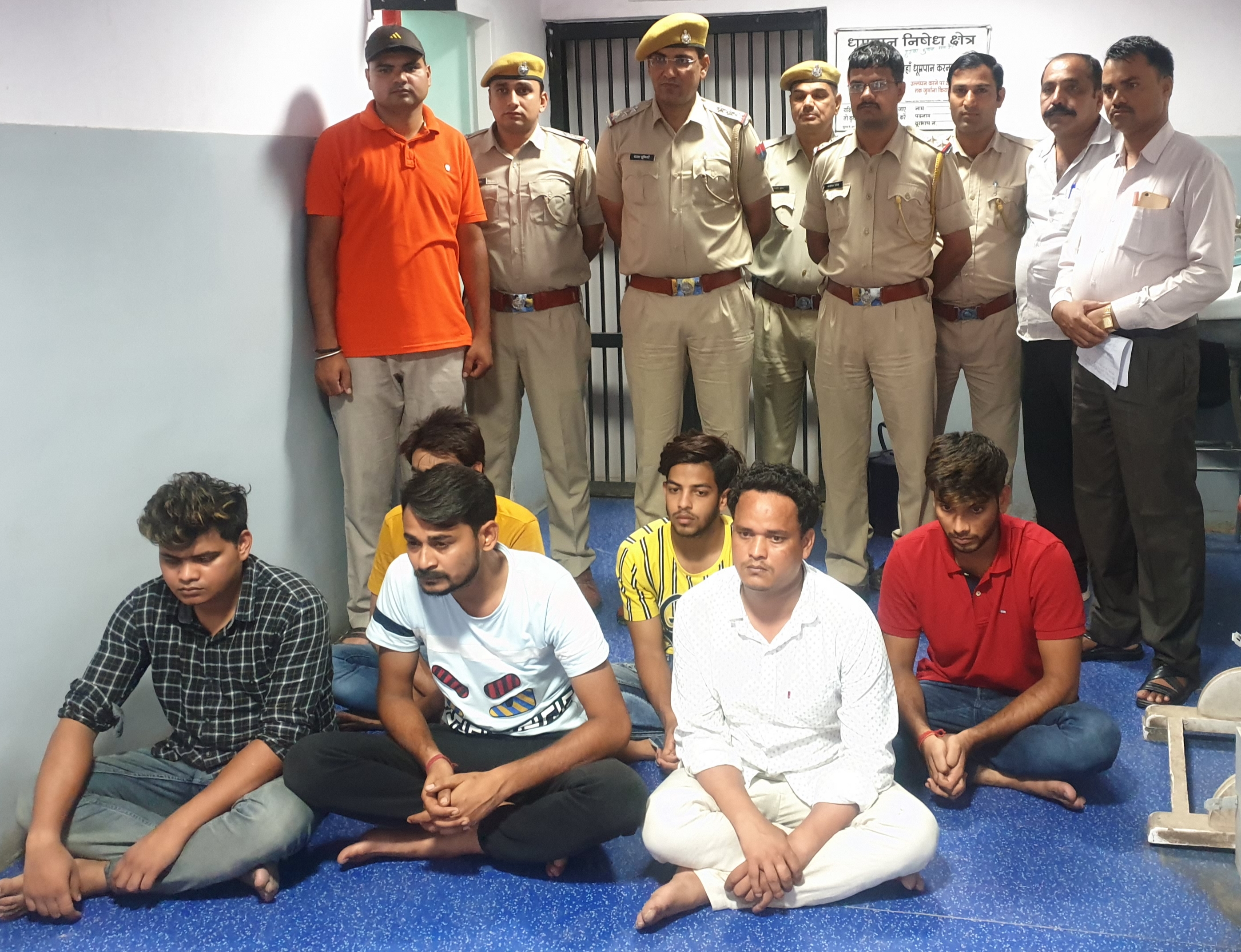 bikaner police arrested six thugs bikaner police arrested six thugs