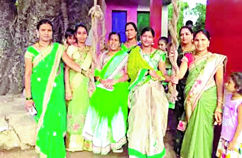 patrika नगर पंचायत ने की पहल, वार्डों में लगाया सावन झूला