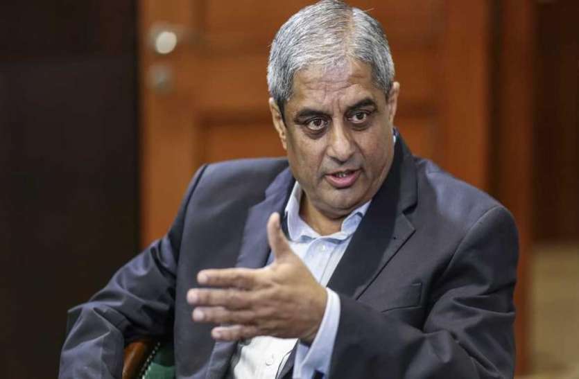 Aditya Puri बैंकों की हालत खराब, फिर भी प्रमुखों को मिल रही मोटी सैलरी, आदित्य पुरी ने हर माह लिया 89 लाख रुपये
