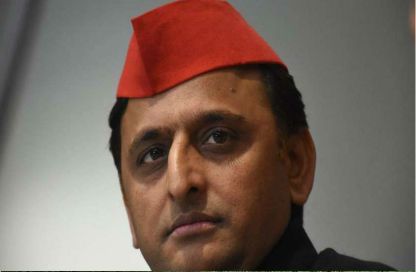 Akhilesh Yadav लोकसभा चुनाव में करारी हार के बाद पार्टी में मची भगदड़ रोकने के लिए अखिलेश ने लिया अब तक का बड़ा एक्शन