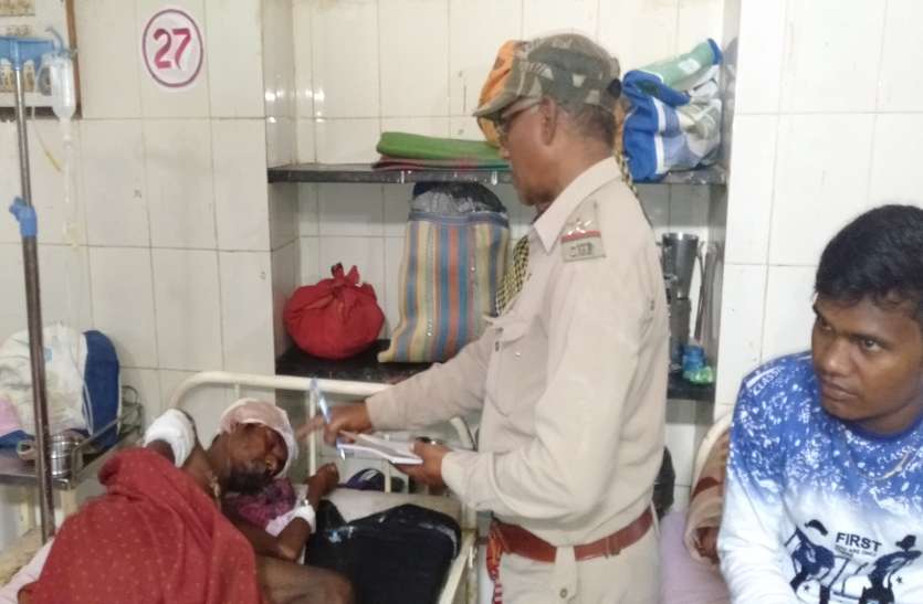 Bear attack जंगल में ग्रामीण को देख टूट पड़े 2 भालू, पटक कर गड़ा दिए पैने नाखून और दांत, मरा समझकर छोड़ा फिर...
