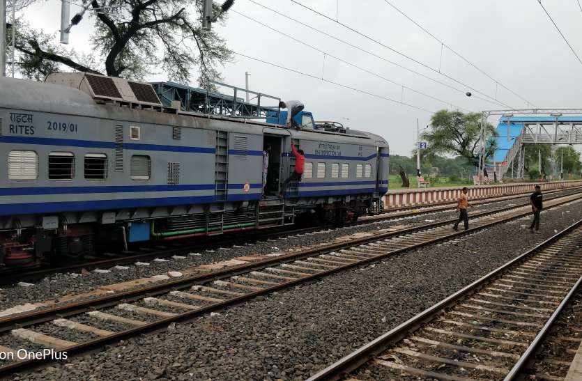 news पचोर से विजयपुर के बीच एक सितंबर से दौड़ेगा बिजली वाला इंजन