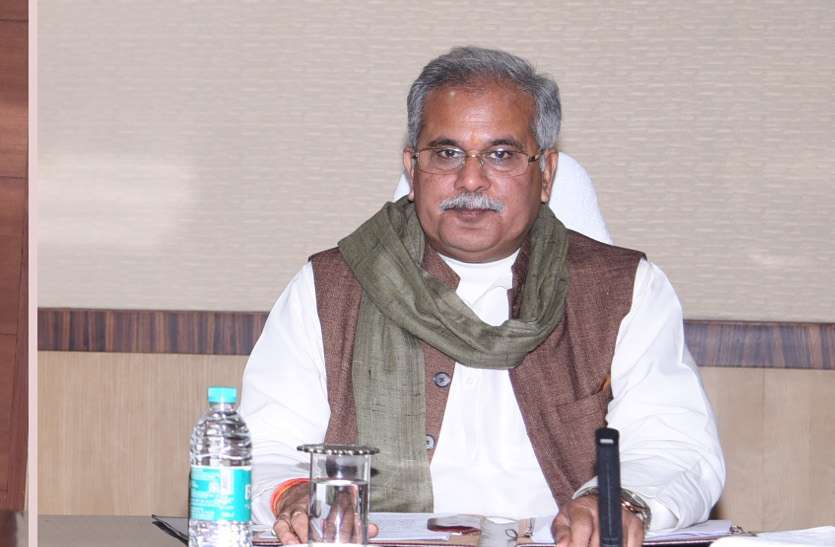CM Bhupesh Baghel स्वतंत्रता दिवस के मौके पर सीएम भूपेश करेंगे ये बड़ा ऐलान, कुछ देर बाद शुरू होगी चर्चा