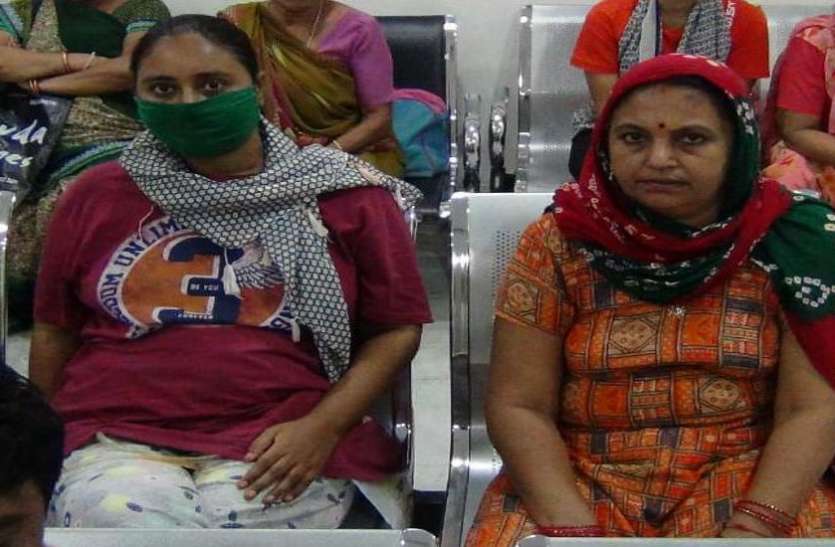 Mother-in-law gave new life to daughter-in-law सास ने मां बनकर बहू को दिया नया जीवन