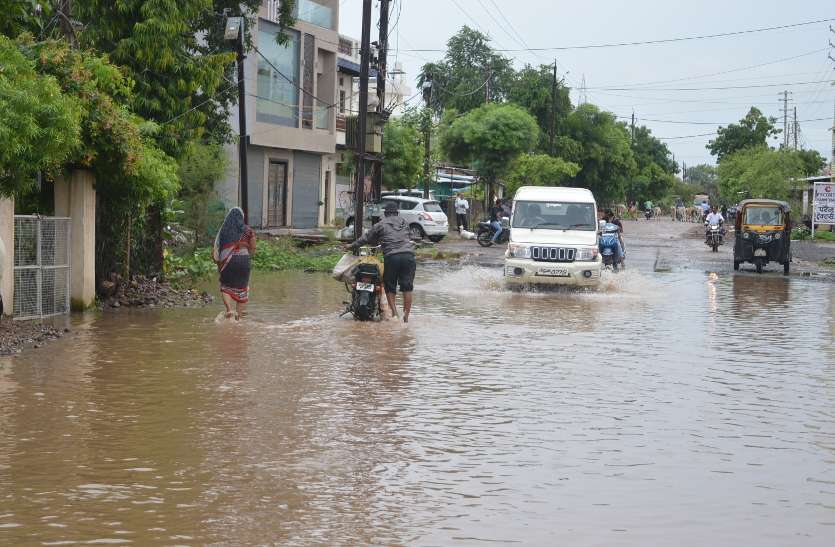 Heavy rains continue, cold weather dissolves Heavy rains continue, cold weather dissolves