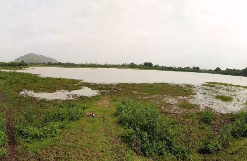 indore लिबोंदी तालाब भरेगा तो ही कलकल बहेगी कान्ह, जिंदा रहेगा बिलावली