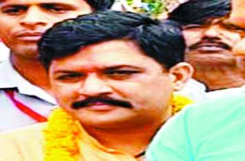 BJP MP big attack on congress and Jyotiraditya Scindia सांसद बोले: मंत्री-विधायक कर रहे सत्ता का दुरुपयोग, भाजपा कार्यकर्ताओं को कर रहे हैं प्रताडि़त