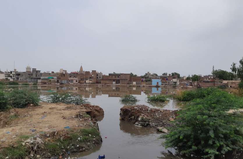 नगर परिषद ने माना: लोहिया कॉलोनी में पंप हाउस बनने के बाद मिलेगी जलभराव से मुक्ति नगर परिषद ने माना: लोहिया कॉलोनी में पंप हाउस बनने के बाद मिलेगी जलभराव से मुक्ति