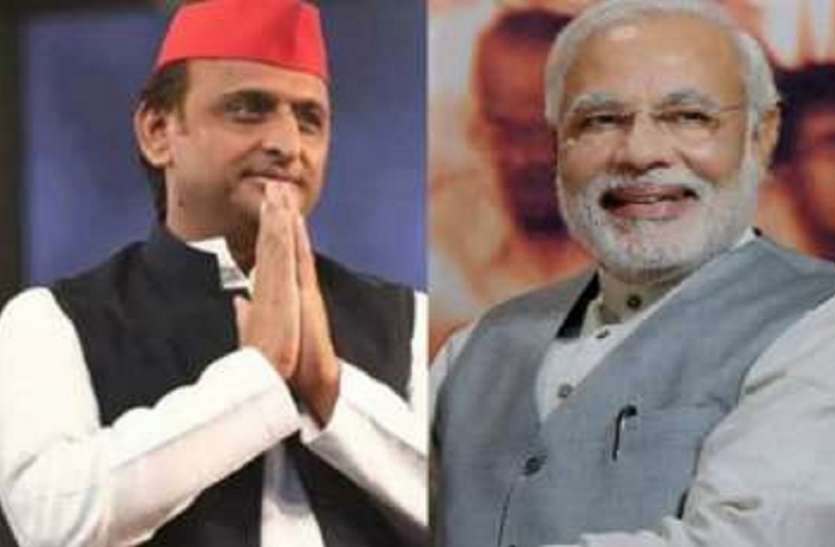 PM Narendra Modi and Akhilesh Yadav बीजेपी पहली बार लडऩे जा रही है यह चुनाव, सपा ने की थी शुरूआत