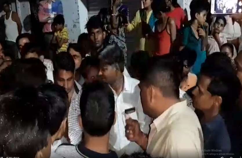 Dausa News Dausa News : घर लौट रहे दुकानदार से 5 लाख रूपये से भरा बैग लूटा, वारदात के बाद लोगों में फैला आक्रोश