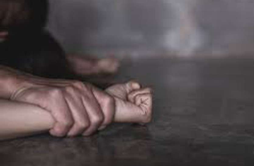 Balrampur rape बलात्कार पीडि़ता ने दर्ज कराई रिपोर्ट तो आरोपी और उसके भाई ने कहा- केस वापस लो नहीं तो जिंदा नहीं बचोगी, अचानक हुई लापता तो...