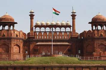 tricolour was hoisted for the first time from red fort आज़ादी के पहले जश्न की झलक देख आज भी महसूस करेंगे वही सुकून