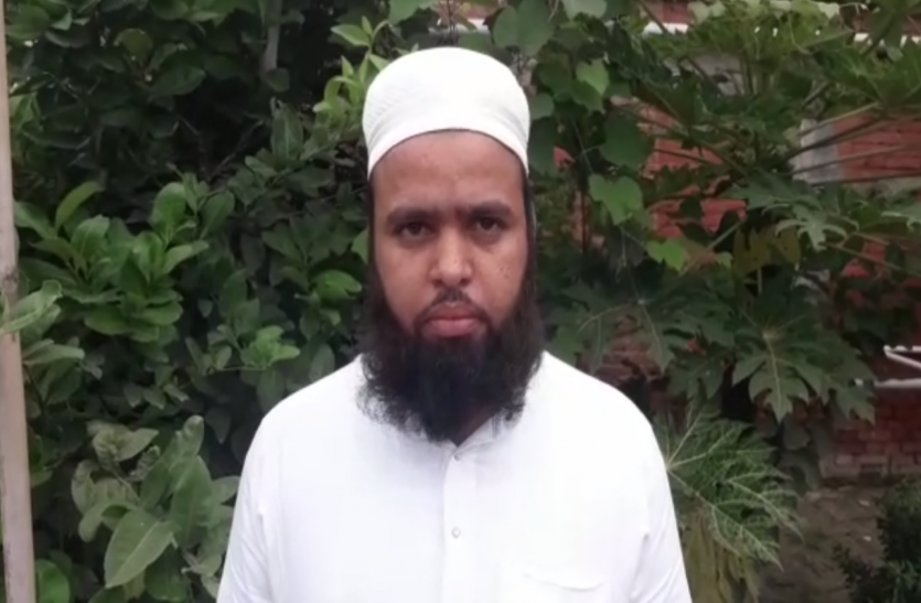 ulema VIDEO: वसीम रिजवी के मुसलमानों के हरे झंडे पर विवादित बयान से नाराज हुए देवबंदी उलेमा, बोले- हमारे बड़ों का खून...
