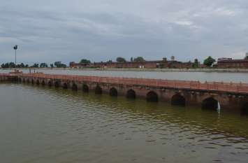Monsoon rains frustrated, not even half the district's dams filled मानसूनी बरसात ने किया निराश, आधे भी नहीं भरे जिले के बांध