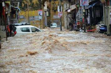 Bundi News, Bundi Rajasthan News, Rain, Wala, Marg, Dam, Unabated छह घंटे की झमाझम बारिश से शहर हुआ पानी-पानी