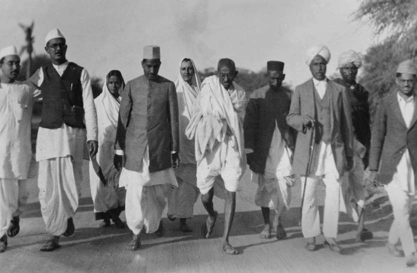 Mahatma Gandhi 15 अगस्त 1947: देश जश्न मना रहा था, बापू भूखे-प्यासे भटक रहे थे