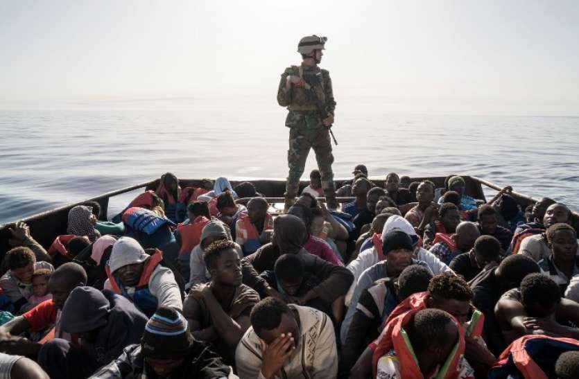 Libya लीबिया: भीषण संघर्ष के बीच पश्चिमी तट से बचाए गए सैकड़ों प्रवासी, अब तक हजारों की हो चुकी है मौत