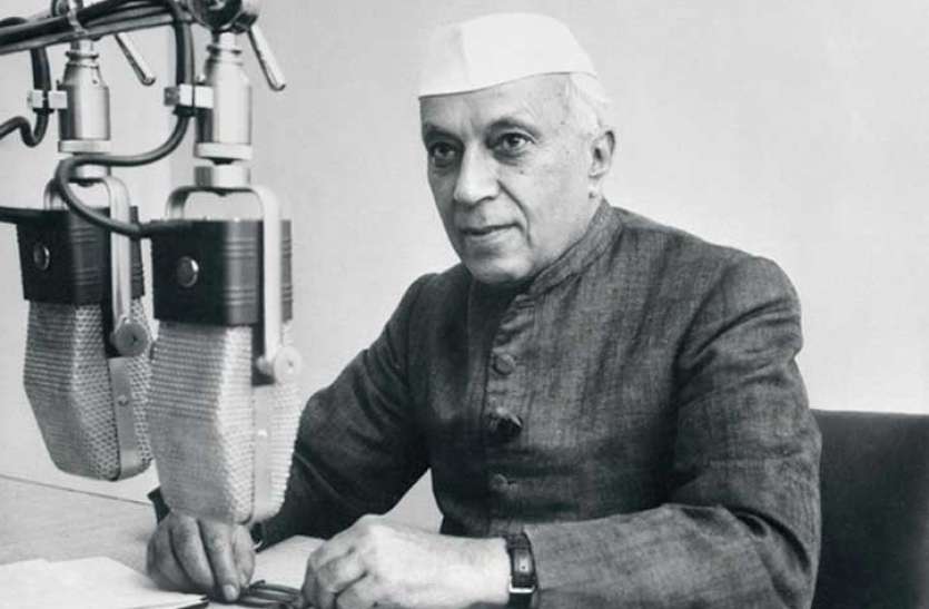 nehru Tryst with Destiny: नेहरू का ऐतिहासिक भाषण पूरी दुनिया सुन रही थी, बापू सो रहे थे