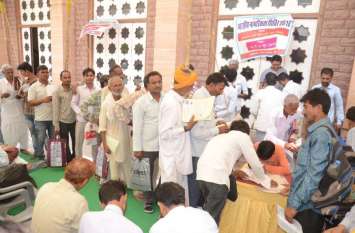 no government facilities have been provided to pak immigrants न्याय मित्र ने कहा, पाक विस्थापितों को न राशन कार्ड मिले, न ही ड्राइविंग लाइसेंस