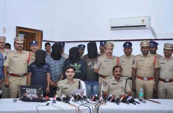4800 stolen mobile in Hollywood style ...recovered in Bollywood style हॉलीवुड स्टाइल में एक साथ 4800 मोबाइल चोरी... बॉलीवुड अंदाज में बरामद