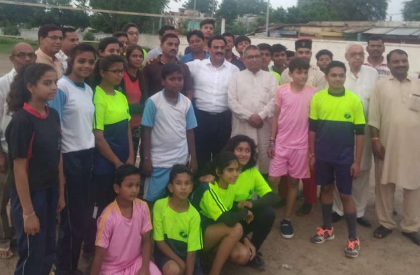 Players won medals in this competition इस प्रतियोगिता में खिलाडिय़ो ने जीते पदक