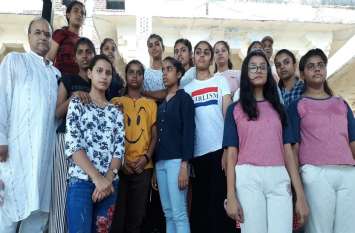 School girls will tie the Rakhi of soldiers on the Indo-Pak border Raakhi Festival- स्कूल की बालिकाएं सरहद पर सैनिकों के बांधेंगी राखियां