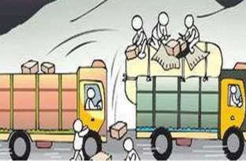 Truck driver trapped in steering for five hours पांच घंटे स्टेयरिंग में फंसा रहा ट्रक चालक