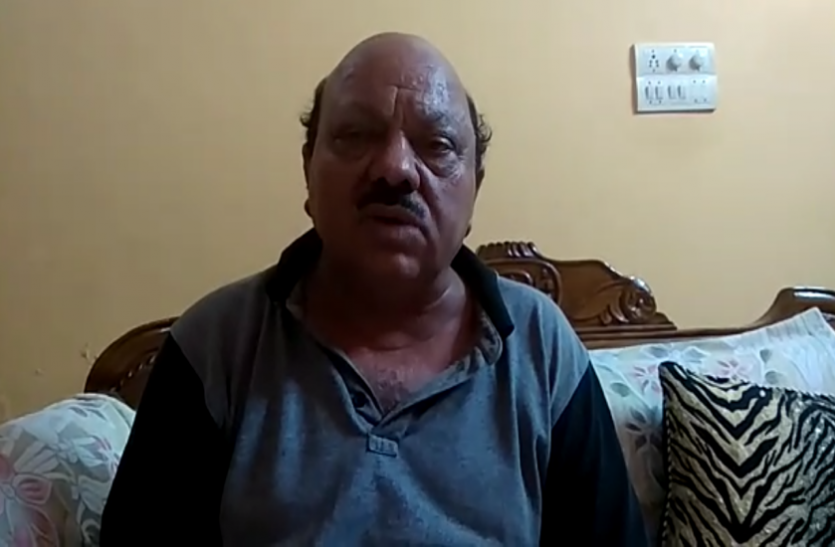 gzb VIDEO: रिटायर्ड अफसर की गुहार, 'मदद करो या पूरी करो इच्छा मृत्यु की मांग'