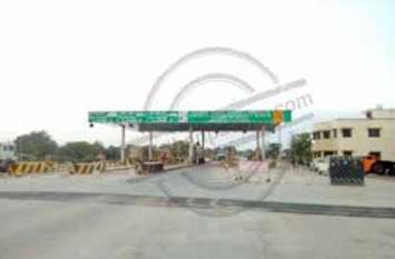 Hotels assaulted operator relative in bhilwara होटल संचालक के रिश्तेदार के साथ टोल मैनेजर और पुलिसकर्मियों ने की मारपीट