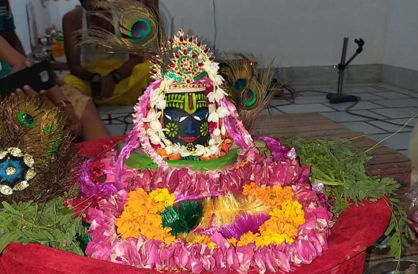 sawan 2019- shiv abhishek भगवान शिव का किया विशेष शृंगार