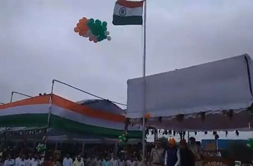 independence day celebration in gwalior at saf ground 72nd Independence Day : मंत्री लाखन सिंह ने किया ध्वजारोहण, शहर में हुए कई जगह प्रोग्राम