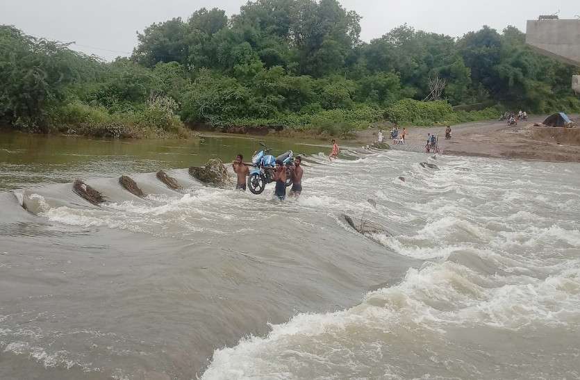 Heavy Rain in Rajasthan राजस्थान में भारी से भी भारी बारिश की चेतावनी, आज यहां मूसलाधार बारिश मचा सकती है तबाही, रहें सावधान