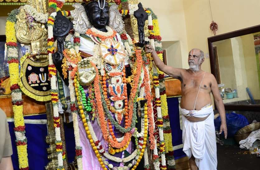 athivardar अंतिम दर्शन कल फिर करनी होगी 40 वर्ष की प्रतीक्षा