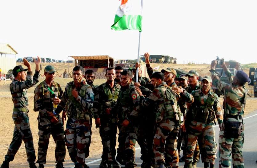 jaisalmer news रेगिस्तान में भारतीय सेना ने आजादी के दिन लहराया जीत का परचम,चीन-रूस सहित सात देशों को छोड़ा पीछे