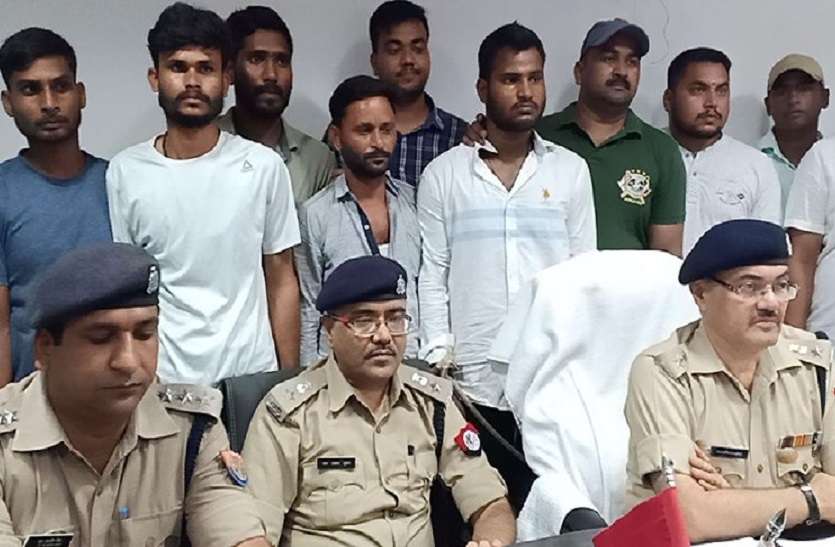 crime 50 हजार के इनामी बदमाश शिवम सिंह समेत पांच दुर्दांत अपराधियों को यूपी पुलिस ने पकड़ा