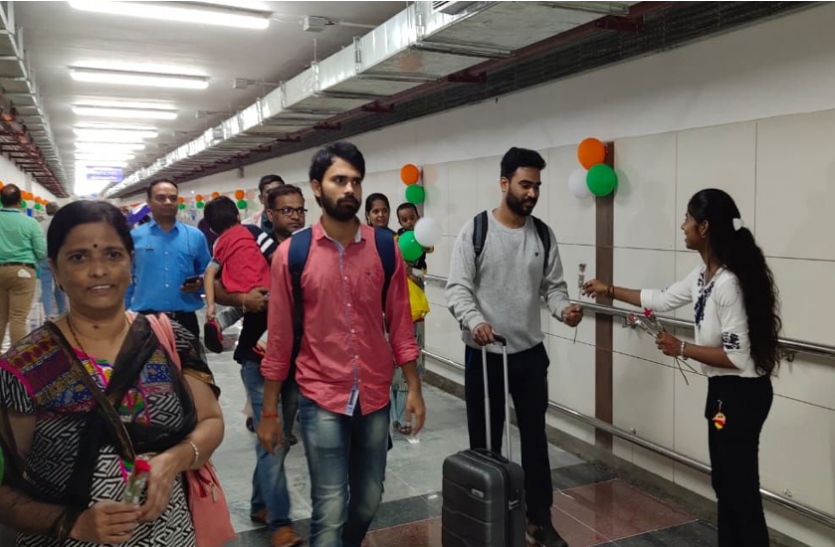 habibganj subway 15 अगस्त पर हबीबगंज स्टेशन को सौगात, सब-वे बनने से यात्रियों को सीढ़ियां चढ़ने से मिली राहत, देखें वीडियो