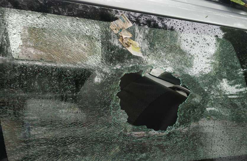 Jodhpur Students Union Election : Attack on cars of ABVP candidate जोधपुर छात्रसंघ चुनाव : एबीवीपी के प्रत्याशी की गाडि़यों पर हमला