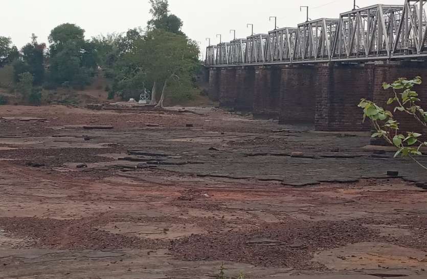no water save vyarma nadi बारिश में बह जाता है व्यारमा का पानी नहीं मिलता है लाभ