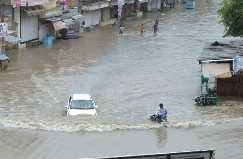 heavy rain warning in rajasthan राजस्थान के कई जिलों में बाढ़ जैसे हालात, अगले 48 घंटों के लिए अतिवृष्टि का रेड अलर्ट जारी
